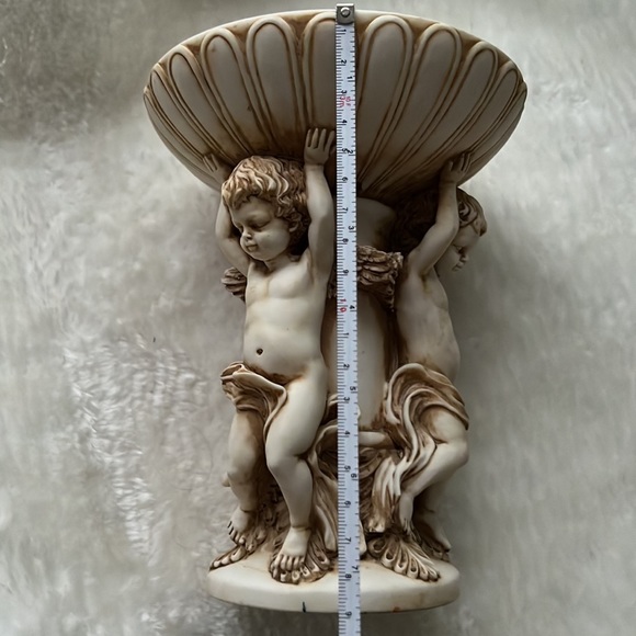 Three angel candle/plant pot holder - Picture 5 of 6